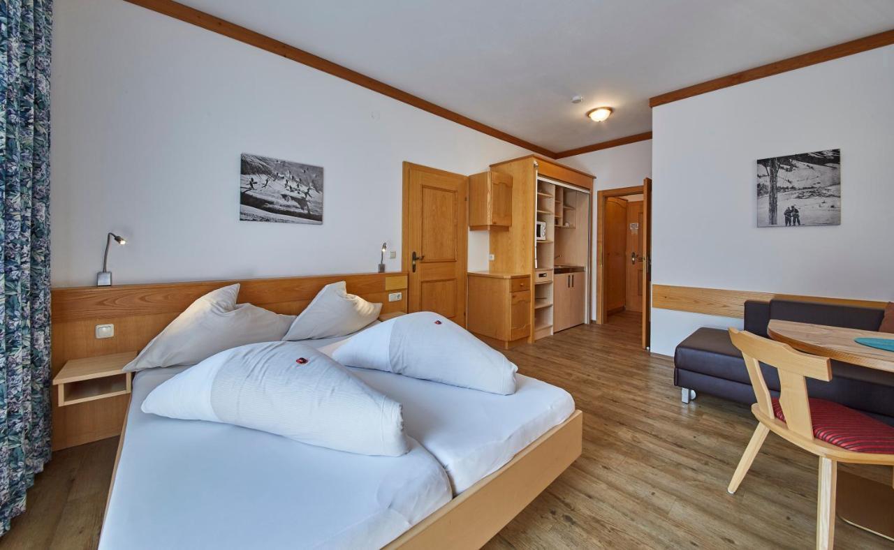 Apart-Hotel Forellenhof Saalbach-Hinterglemm Rom bilde